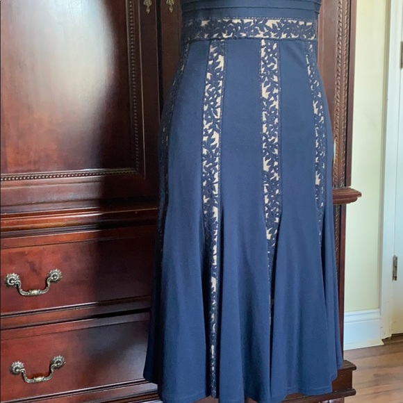 Tadashi Shoji cocktail dress EUC - Picture 3 of 8